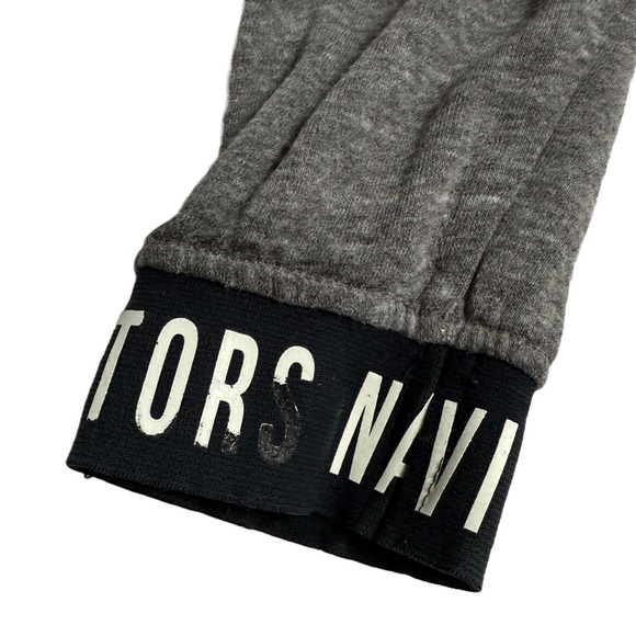 NASHVILLE PREDATORS / NHL / 47 GRAY AND WHITE COLORBLOCK HOODIE WITH LOGO SIZE S - Picture 5 of 8